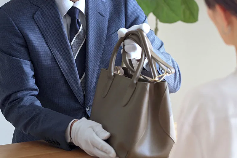多種多様な品物を一点ずつ丁寧に査定